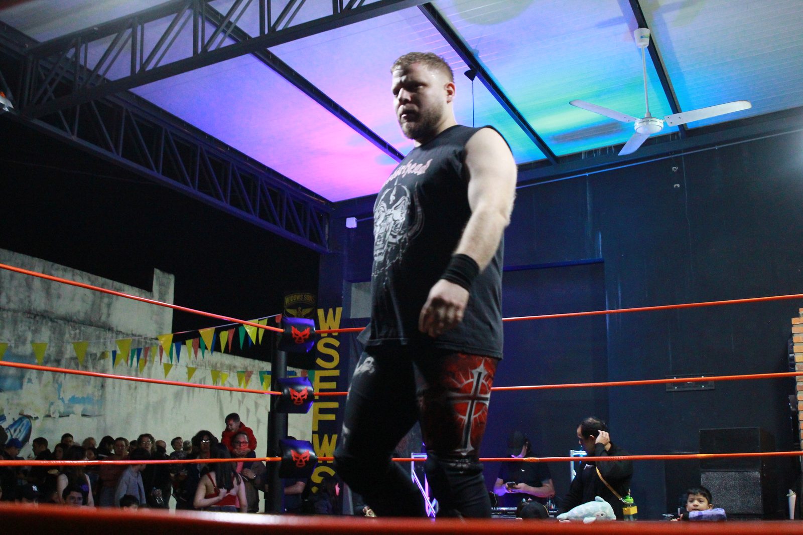 Blas Benitez vs Gorila Segovia — Noche de Luchas 1 (7)