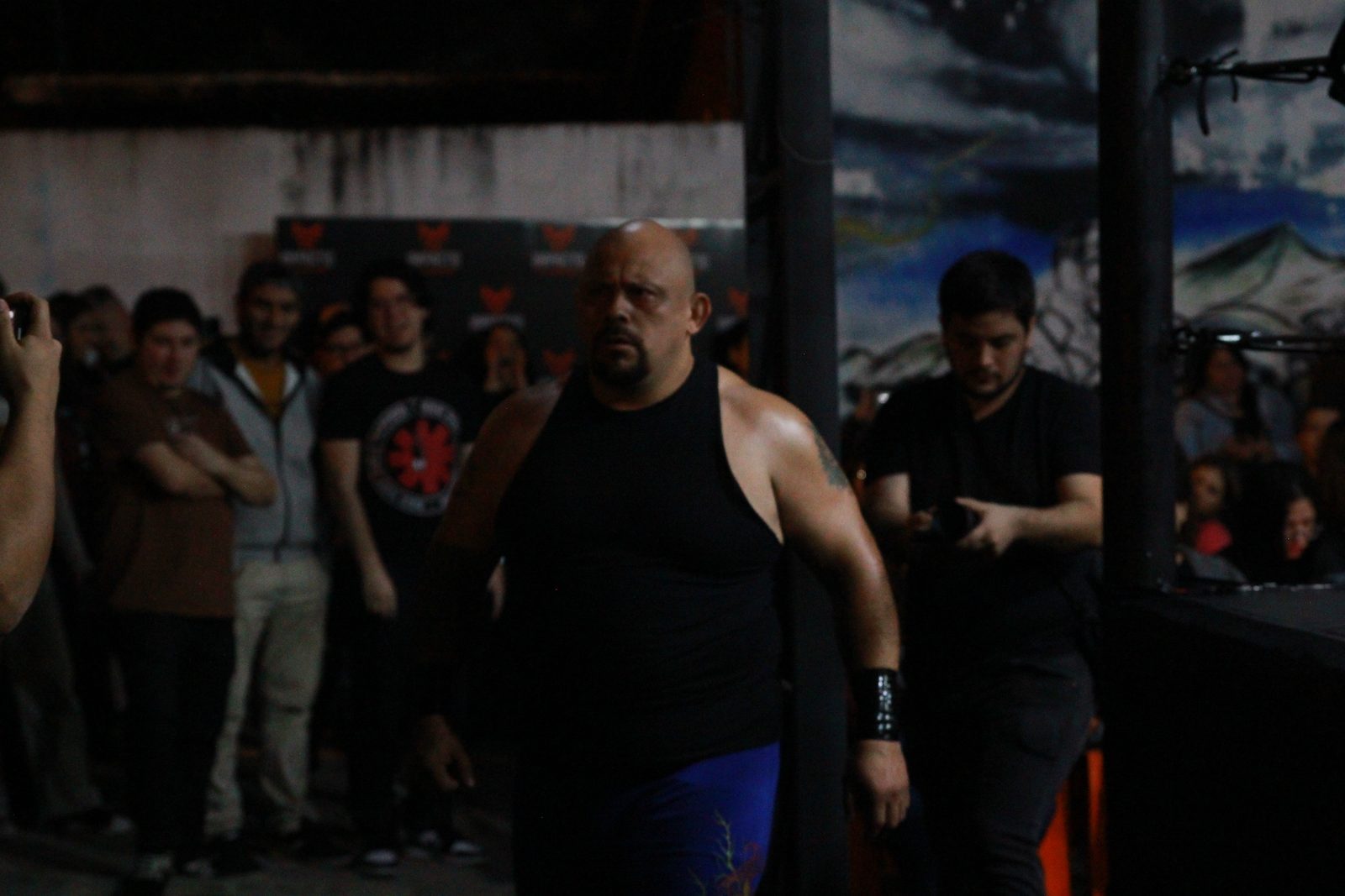 Blas Benitez vs Gorila Segovia — Noche de Luchas 1 (8)