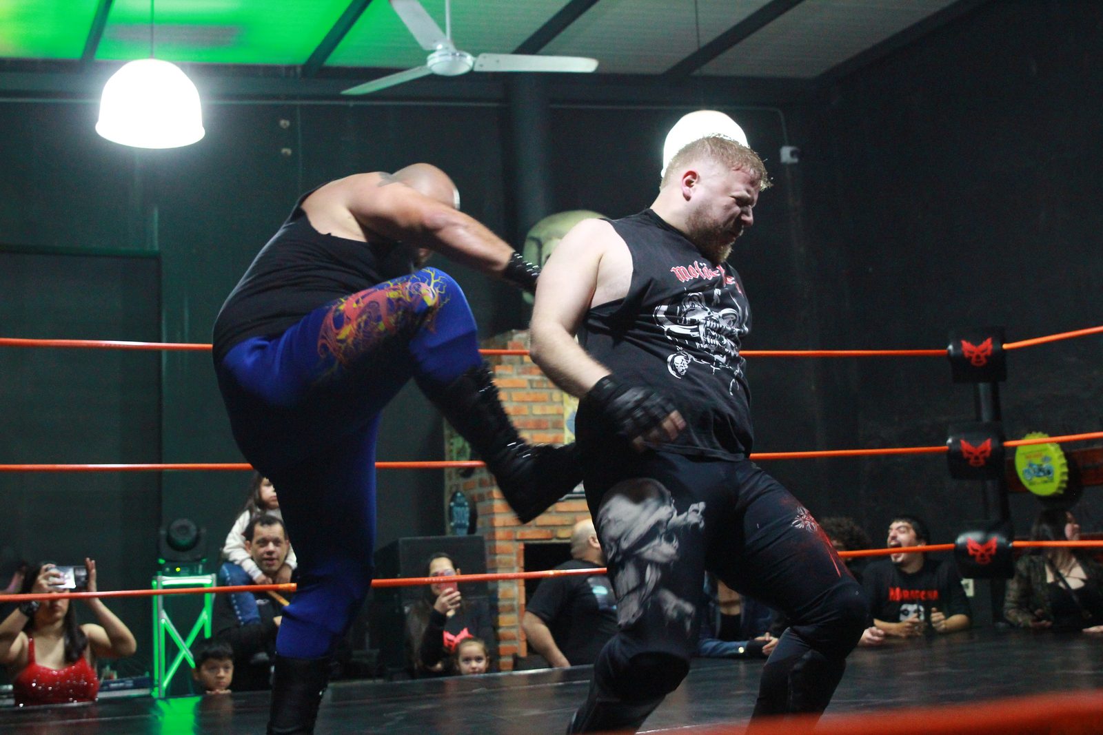 Blas Benitez vs Gorila Segovia — Noche de Luchas 1 (13)