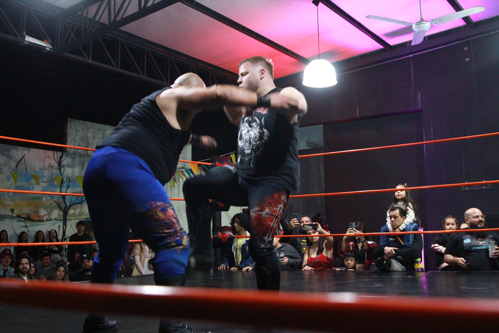 Blas Benitez vs Gorila Segovia — Noche de Luchas 1 (16)