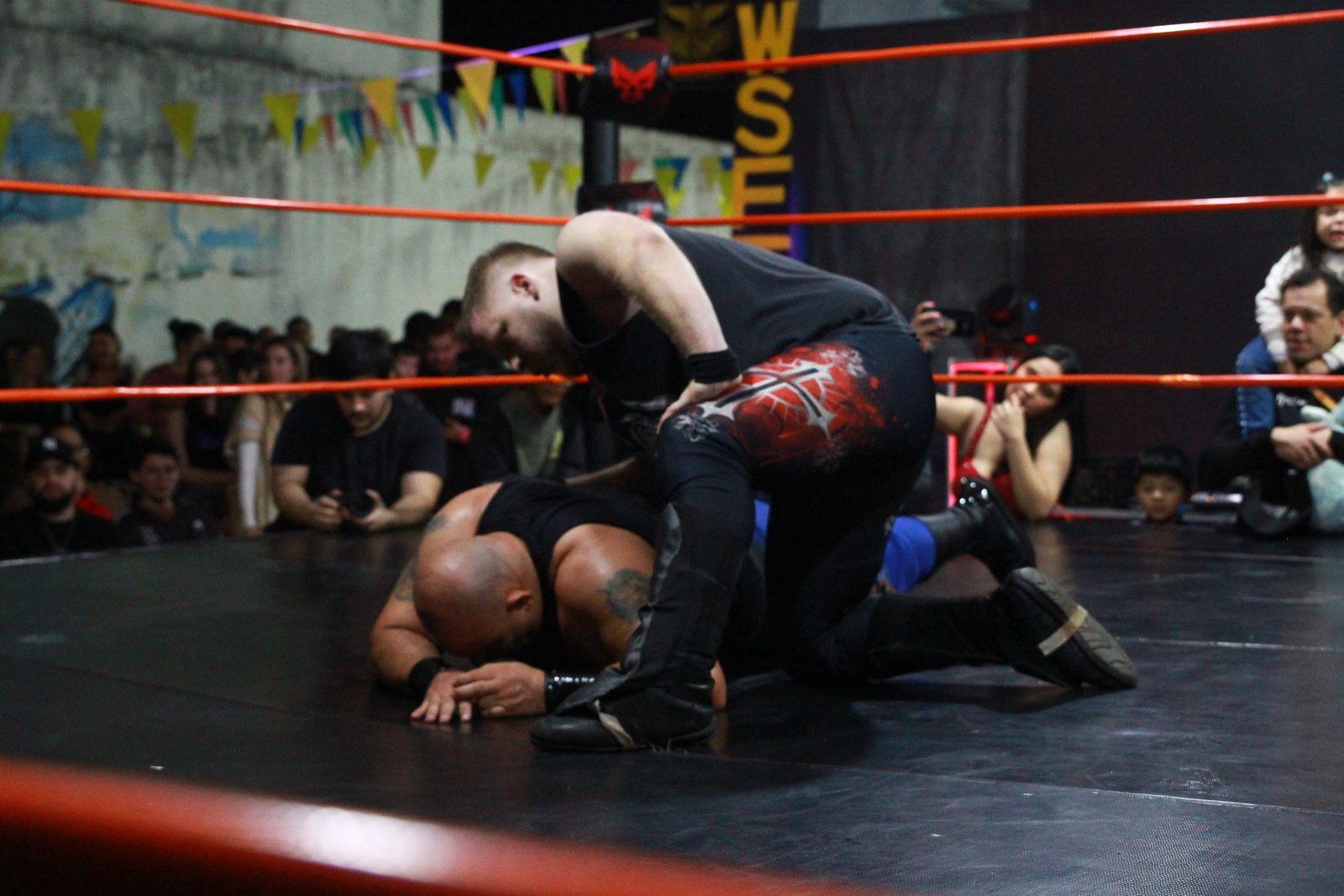 Blas Benitez vs Gorila Segovia — Noche de Luchas 1 (19)