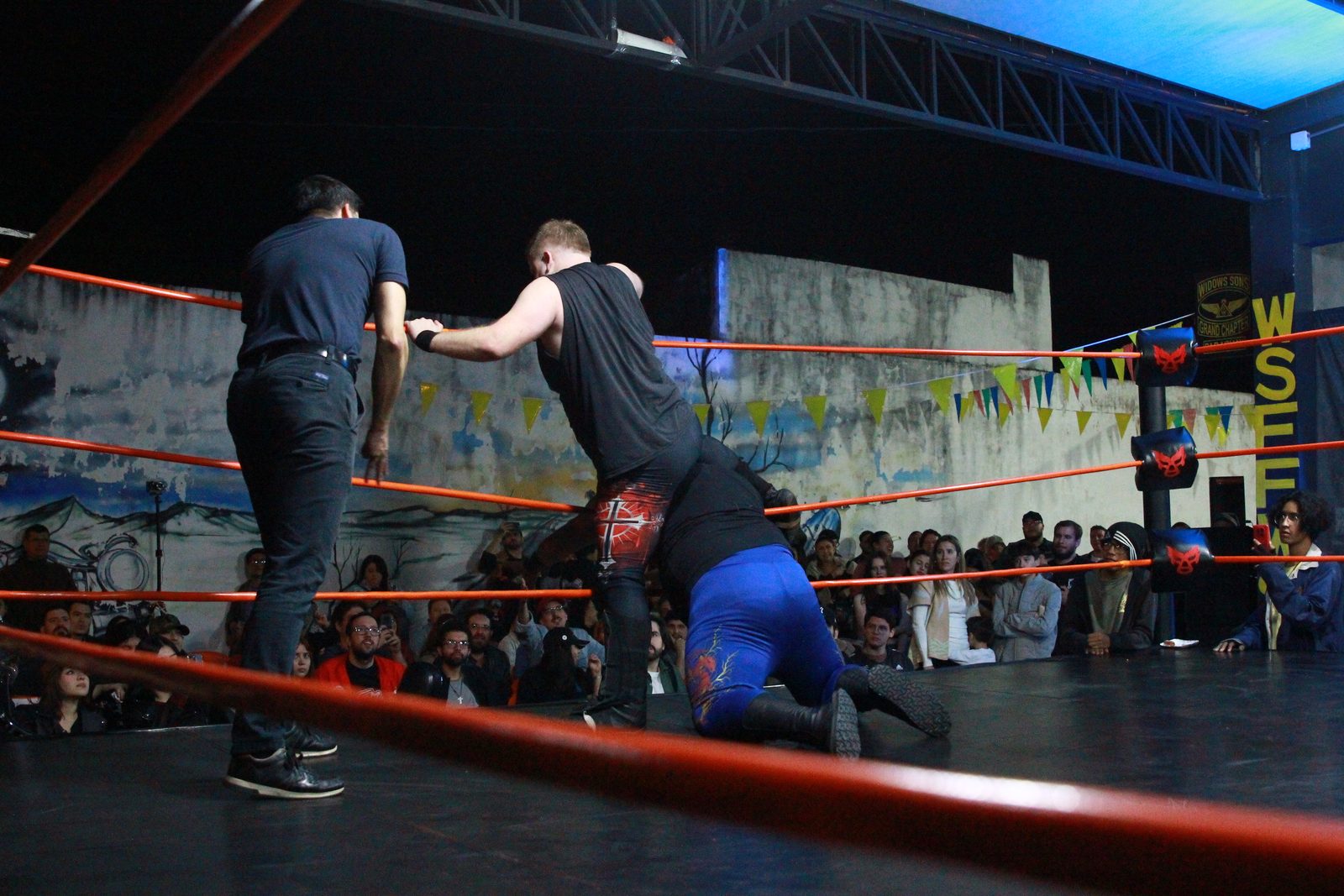 Blas Benitez vs Gorila Segovia — Noche de Luchas 1 (22)