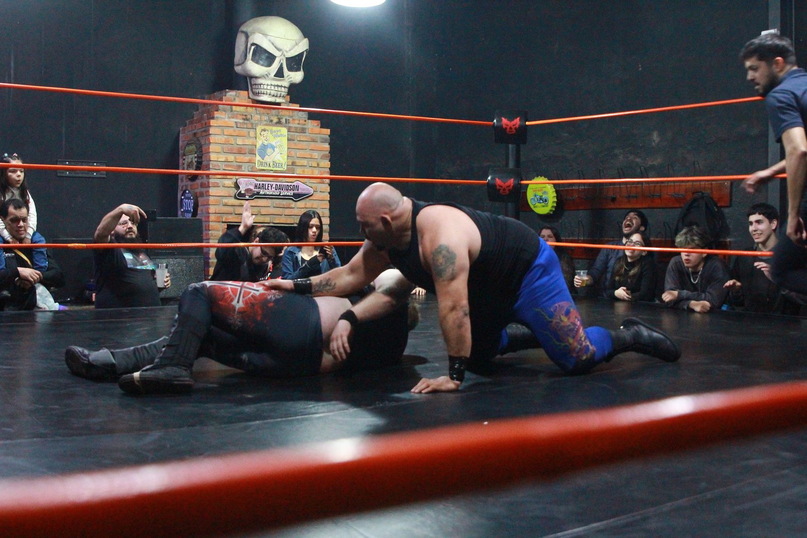 Blas Benitez vs Gorila Segovia — Noche de Luchas 1 (32)