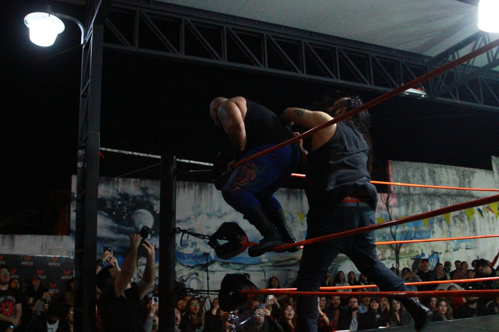 Blas Benitez vs Gorila Segovia — Noche de Luchas 1 (34)